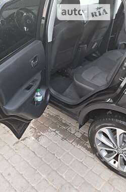 Внедорожник / Кроссовер Nissan Qashqai 2010 в 
