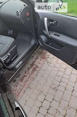 Внедорожник / Кроссовер Nissan Qashqai 2010 в 