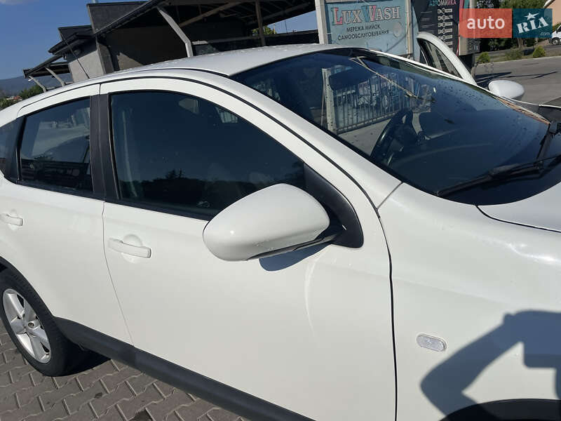 Внедорожник / Кроссовер Nissan Qashqai 2010 в Иршаве