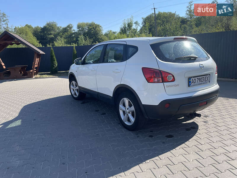 Внедорожник / Кроссовер Nissan Qashqai 2010 в Иршаве