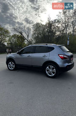 Внедорожник / Кроссовер Nissan Qashqai 2010 в Днепре