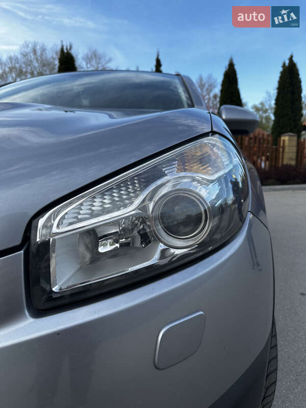 Внедорожник / Кроссовер Nissan Qashqai 2010 в Днепре