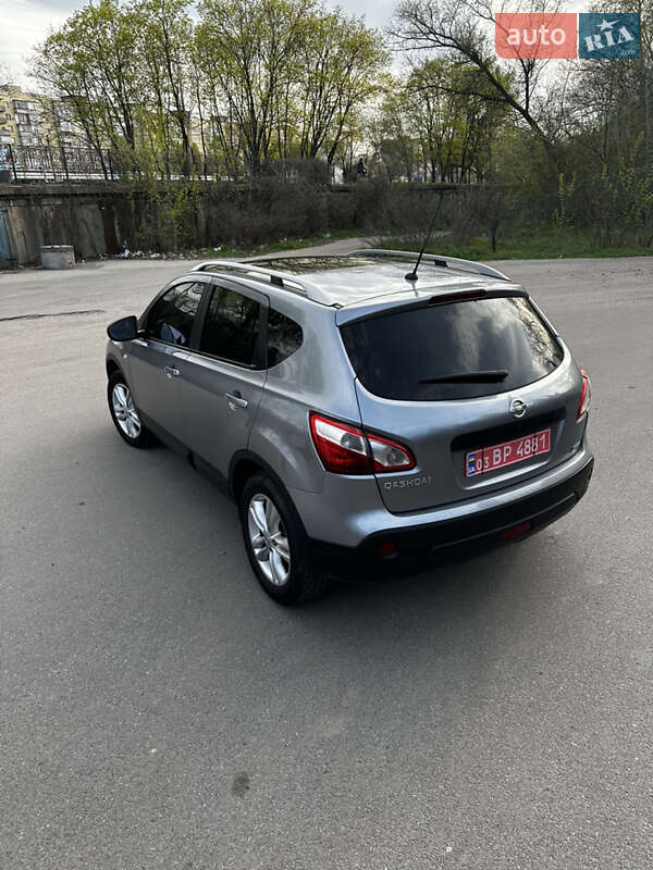 Внедорожник / Кроссовер Nissan Qashqai 2010 в Днепре