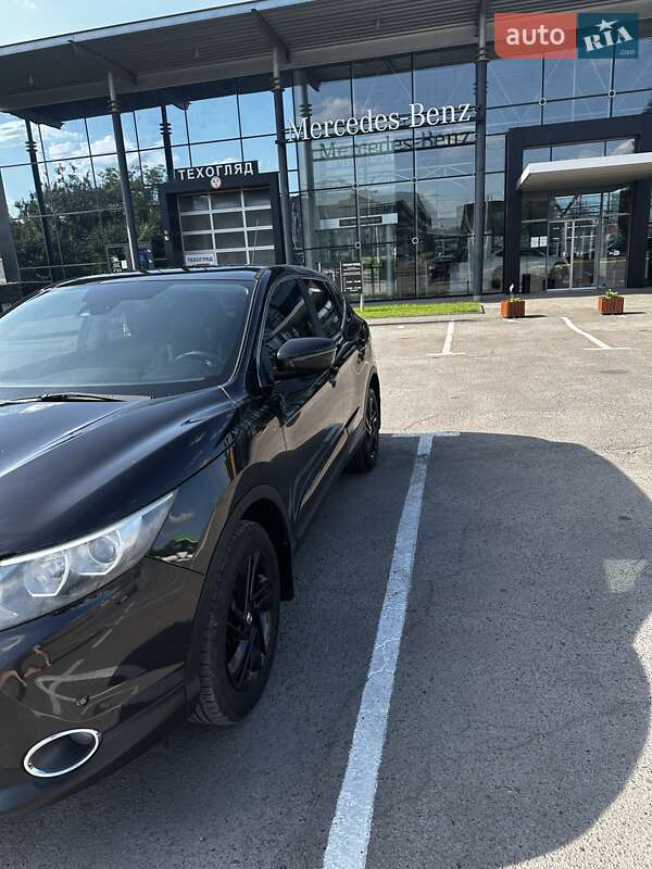 Внедорожник / Кроссовер Nissan Qashqai 2015 в Луцке