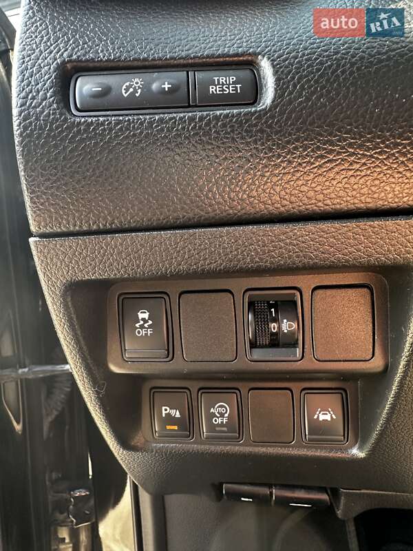 Внедорожник / Кроссовер Nissan Qashqai 2015 в Луцке