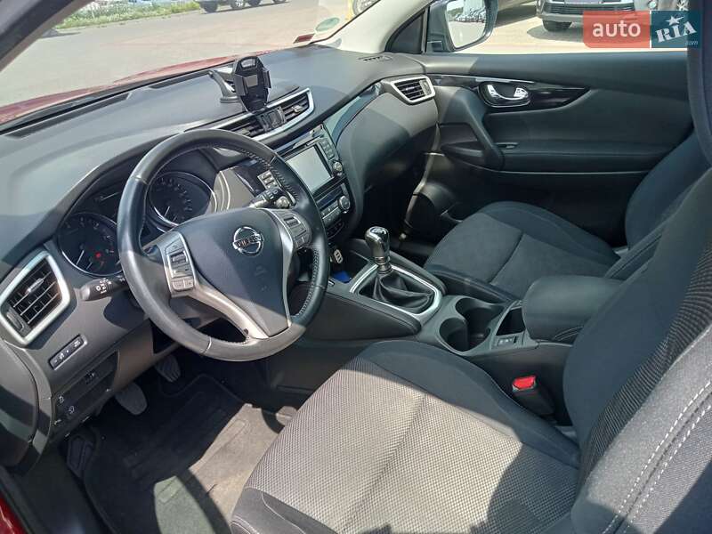 Внедорожник / Кроссовер Nissan Qashqai 2014 в Чернигове