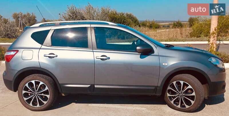 Внедорожник / Кроссовер Nissan Qashqai 2012 в Новой Одессе