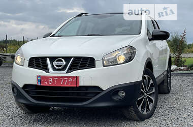 Внедорожник / Кроссовер Nissan Qashqai 2013 в 
