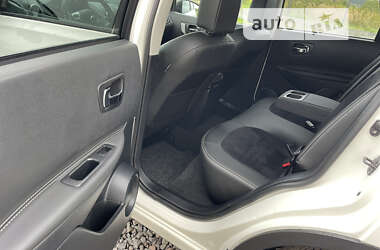 Внедорожник / Кроссовер Nissan Qashqai 2013 в 