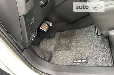 Внедорожник / Кроссовер Nissan Qashqai 2013 в 