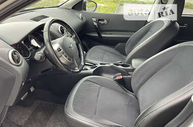 Внедорожник / Кроссовер Nissan Qashqai 2013 в 
