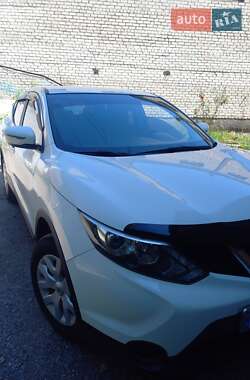 Внедорожник / Кроссовер Nissan Qashqai 2017 в Казанке