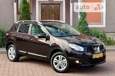 Внедорожник / Кроссовер Nissan Qashqai 2011 в Стрые
