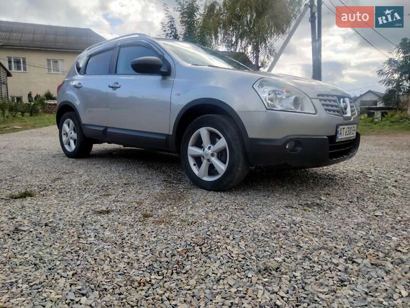Позашляховик / Кросовер Nissan Qashqai 2010 в Івано-Франківську