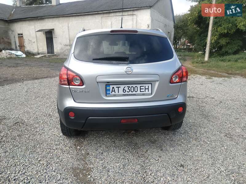 Позашляховик / Кросовер Nissan Qashqai 2010 в Івано-Франківську