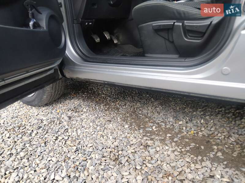 Позашляховик / Кросовер Nissan Qashqai 2010 в Івано-Франківську