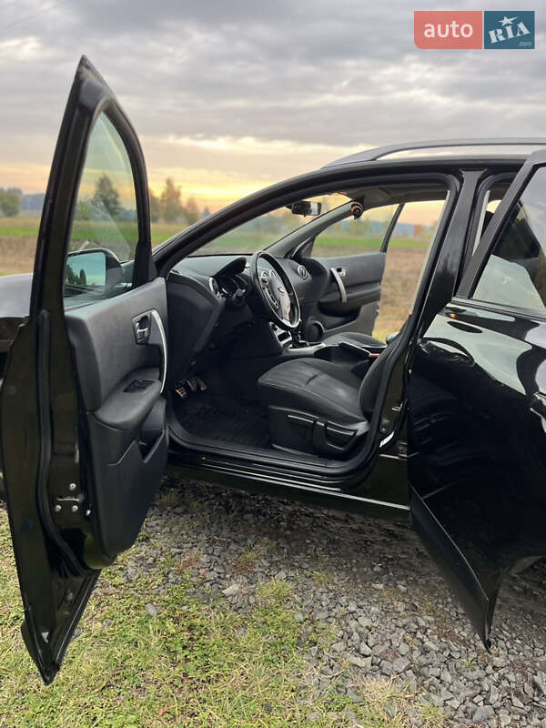 Внедорожник / Кроссовер Nissan Qashqai 2012 в Ровно