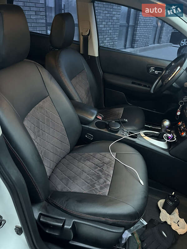 Внедорожник / Кроссовер Nissan Qashqai 2012 в Житомире