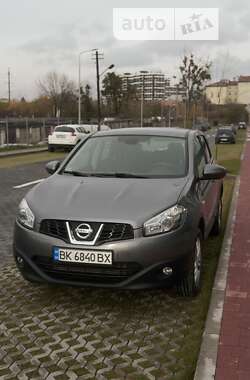 Позашляховик / Кросовер Nissan Qashqai 2012 в Львові