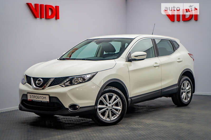 Внедорожник / Кроссовер Nissan Qashqai 2017 в 