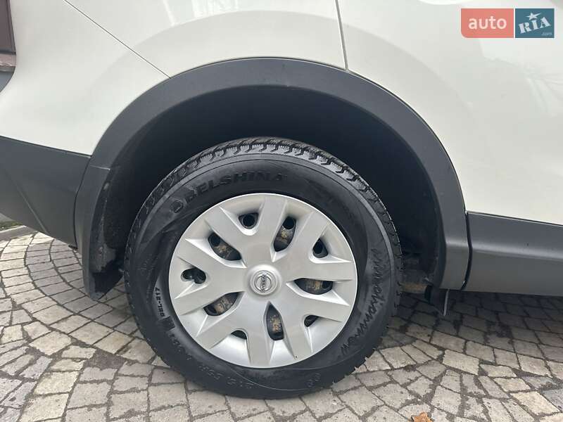 Внедорожник / Кроссовер Nissan Qashqai 2017 в Киеве