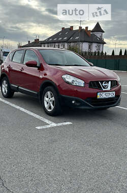 Позашляховик / Кросовер Nissan Qashqai 2011 в Львові