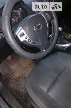 Внедорожник / Кроссовер Nissan Qashqai 2010 в 
