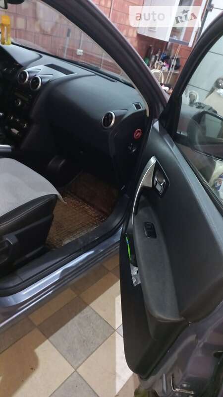 Внедорожник / Кроссовер Nissan Qashqai 2010 в Кривом Роге