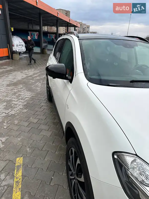 Nissan Qashqai 2013 VIN SJNFEAJ10U2743602 фото оголошення 6 з 64