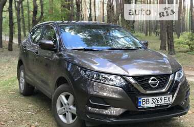 Позашляховик / Кросовер Nissan Qashqai 2021 в Чернівцях