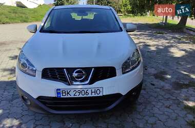 Позашляховик / Кросовер Nissan Qashqai 2011 в Дубні