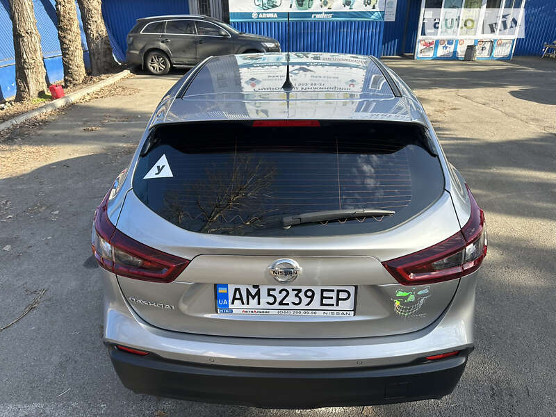 Внедорожник / Кроссовер Nissan Qashqai 2020 в Киеве