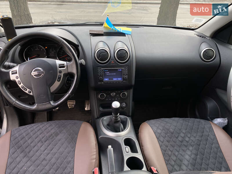 Позашляховик / Кросовер Nissan Qashqai 2011 в Києві