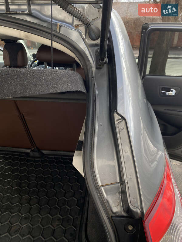 Позашляховик / Кросовер Nissan Qashqai 2011 в Києві
