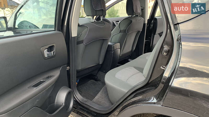 Внедорожник / Кроссовер Nissan Qashqai 2011 в Луцке фото 12 Внедорожник / Кроссовер Nissan Qashqai 2011 в Луцке
