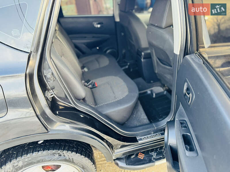 Позашляховик / Кросовер Nissan Qashqai 2007 в Сокирянах