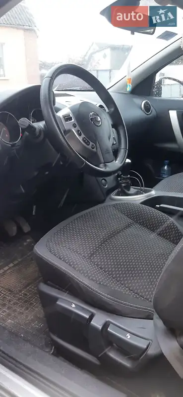 Позашляховик / Кросовер Nissan Qashqai 2009 в 