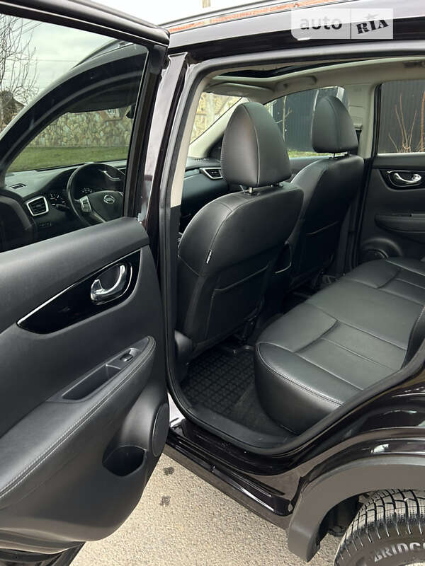 Внедорожник / Кроссовер Nissan Qashqai 2016 в Ивано-Франковске