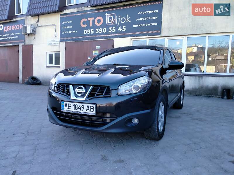 Внедорожник / Кроссовер Nissan Qashqai 2011 в Днепре