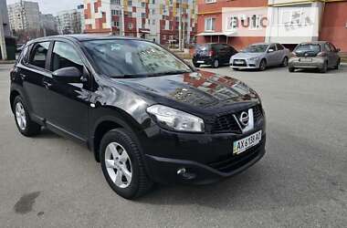 Позашляховик / Кросовер Nissan Qashqai 2010 в Харкові