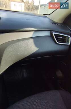 Позашляховик / Кросовер Nissan Qashqai 2015 в Рівному