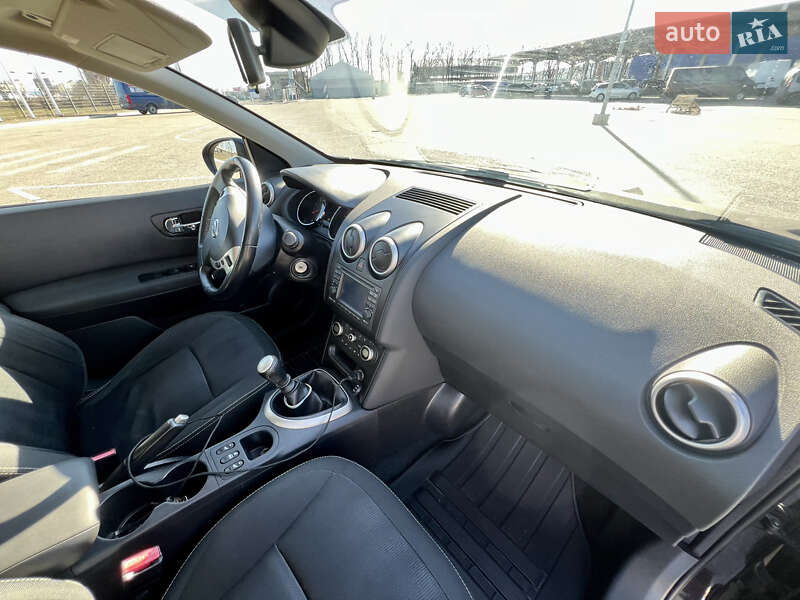 Внедорожник / Кроссовер Nissan Qashqai 2010 в Днепре