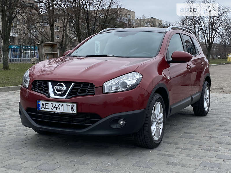 Позашляховик / Кросовер Nissan Qashqai 2010 в Дніпрі