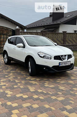 Внедорожник / Кроссовер Nissan Qashqai 2012 в Житомире