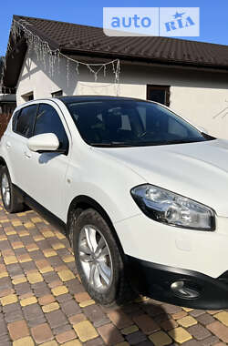 Позашляховик / Кросовер Nissan Qashqai 2012 в Житомирі