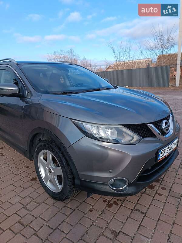 Позашляховик / Кросовер Nissan Qashqai 2014 в Сарнах