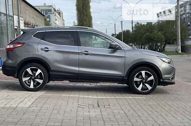 Внедорожник / Кроссовер Nissan Qashqai 2017 в 