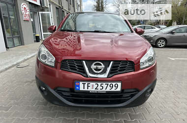 Позашляховик / Кросовер Nissan Qashqai 2010 в Житомирі