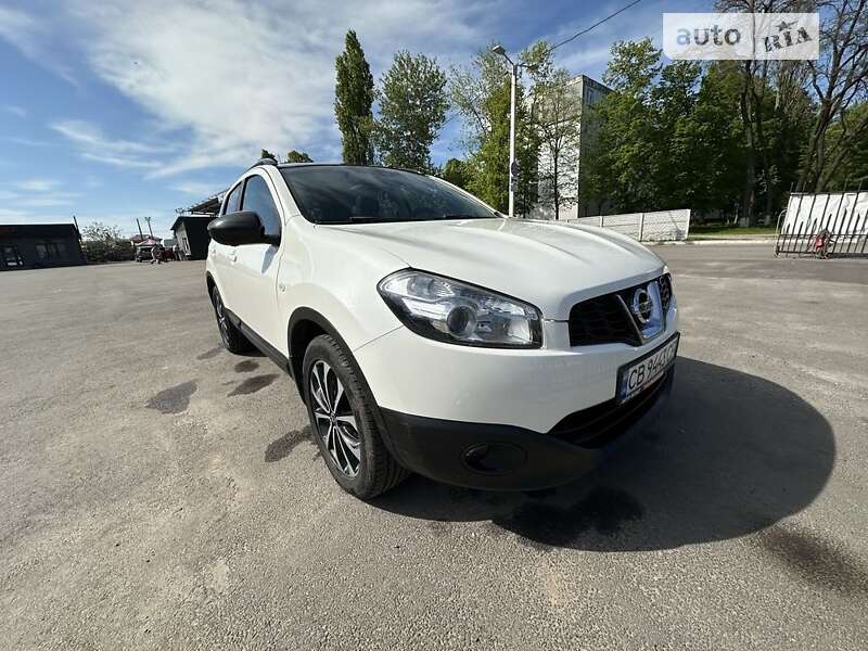 Внедорожник / Кроссовер Nissan Qashqai 2013 в Чернигове