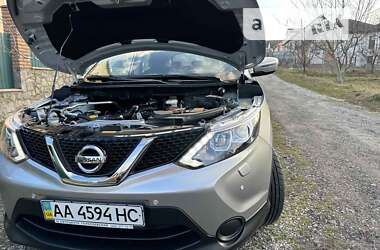 Внедорожник / Кроссовер Nissan Qashqai 2015 в Виннице